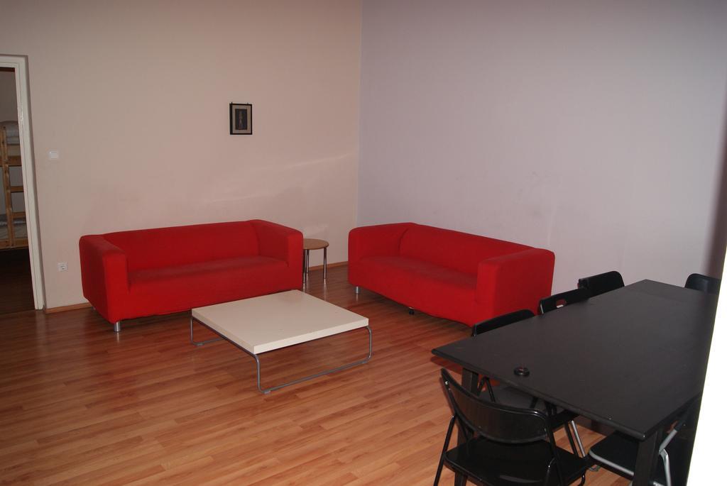 Happy Hostel Будапешт Номер фото