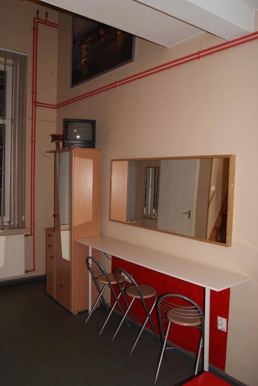 Happy Hostel Будапешт Номер фото