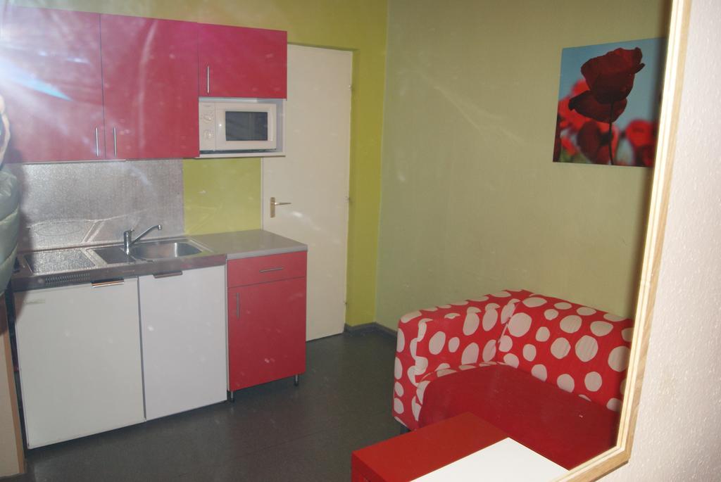 Happy Hostel Будапешт Номер фото