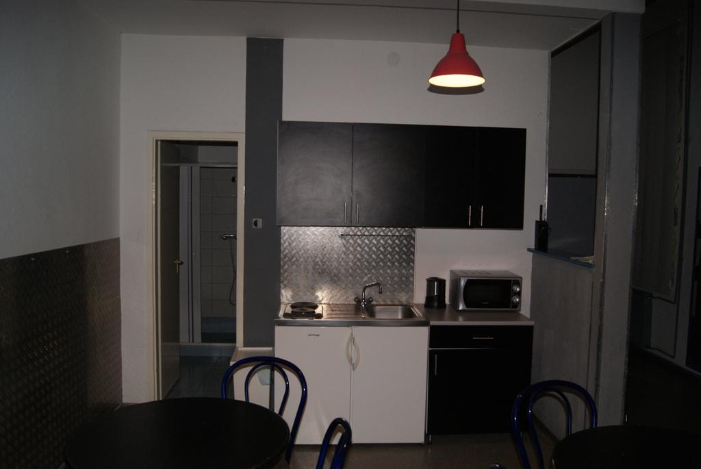 Happy Hostel Будапешт Номер фото